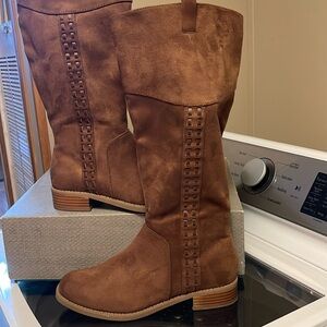 Brown high boots, size 7